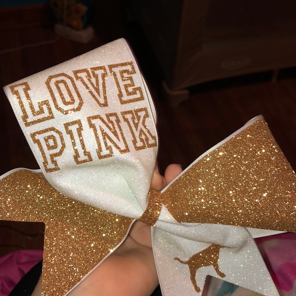 cheer bow